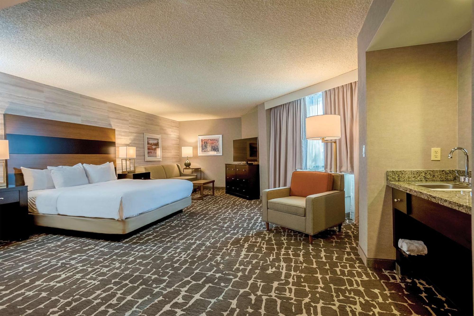Doubletree By Hilton Hotel Denver - Aurora Exterior foto