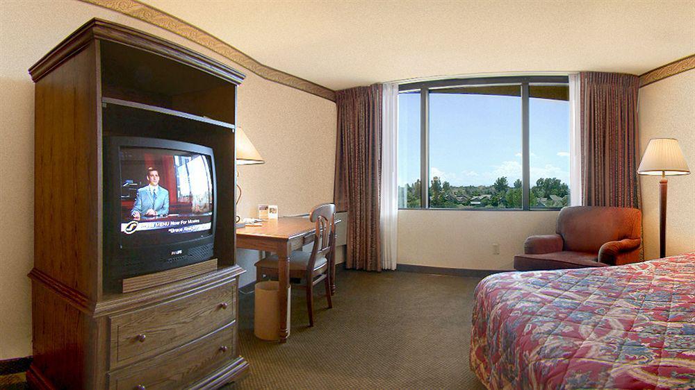 Doubletree By Hilton Hotel Denver - Aurora Exterior foto